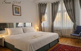 Sonne Hotel
